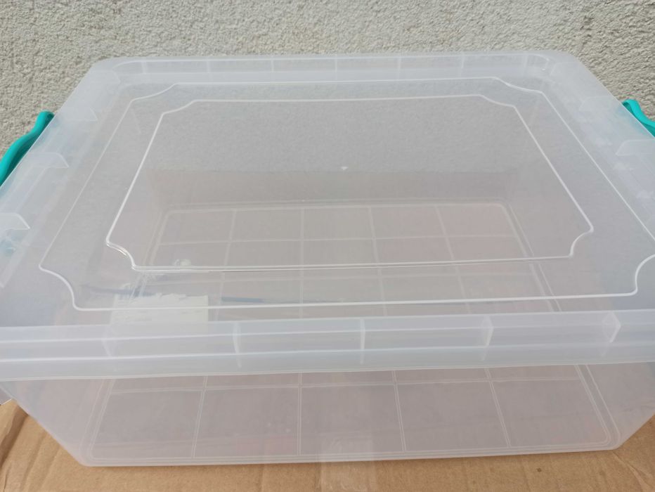 Пчеларска кутия за пчелен мед/8 бр многокорпусни рамки/-пчеларски инв.