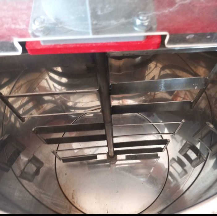 Malaxor miere automat