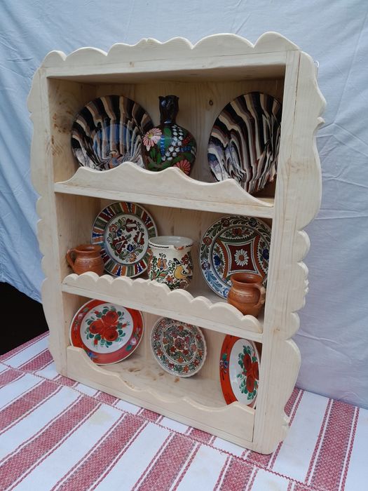 Vând etajera din lemn cu 2 polițe