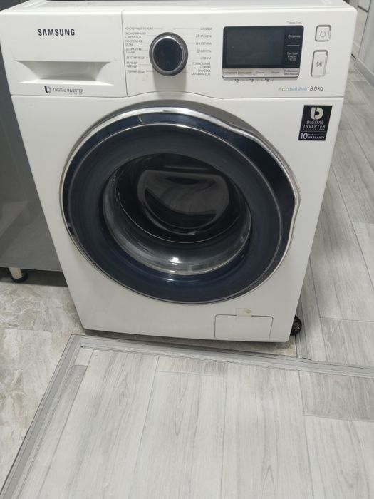 Продаётся б/у стиральная машина Samsung