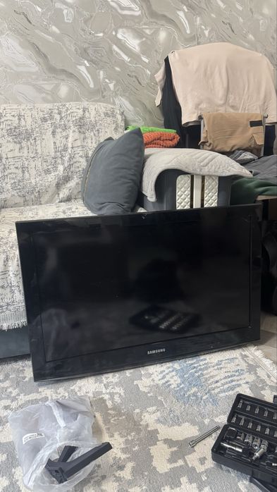 Продаем телевизор, диоганаль 80”