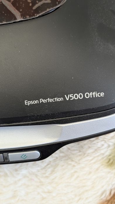 Планшетный сканер Epson