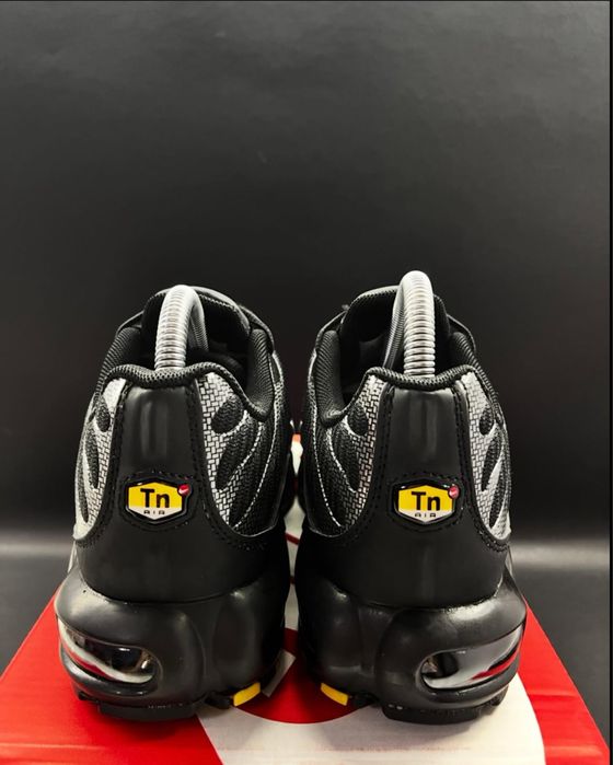 Nike Air Max Plus Carbon Fiber - 43,45