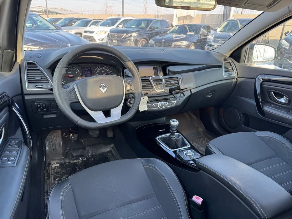 Vând schimb Renault laguna 3 din 2012 2.0 diesel 150 cp 3700 €