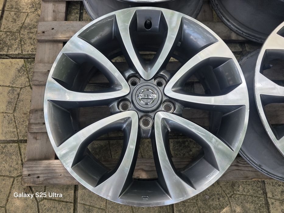 Лети джанти 17ки 5х114.3 Nissan