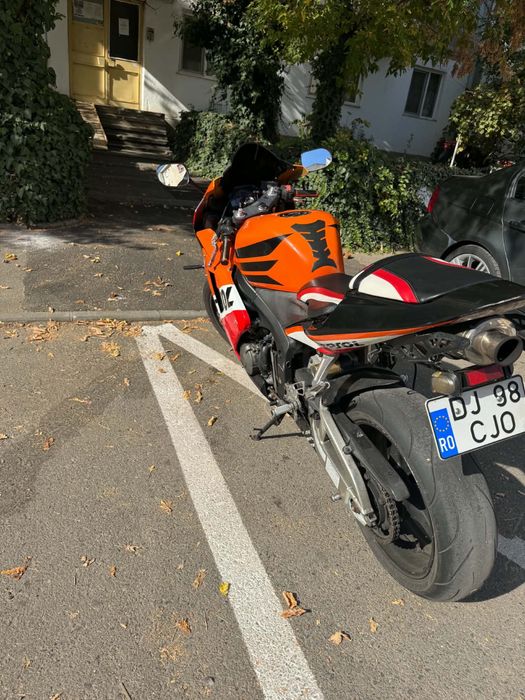 Honda cbr 600rr moto