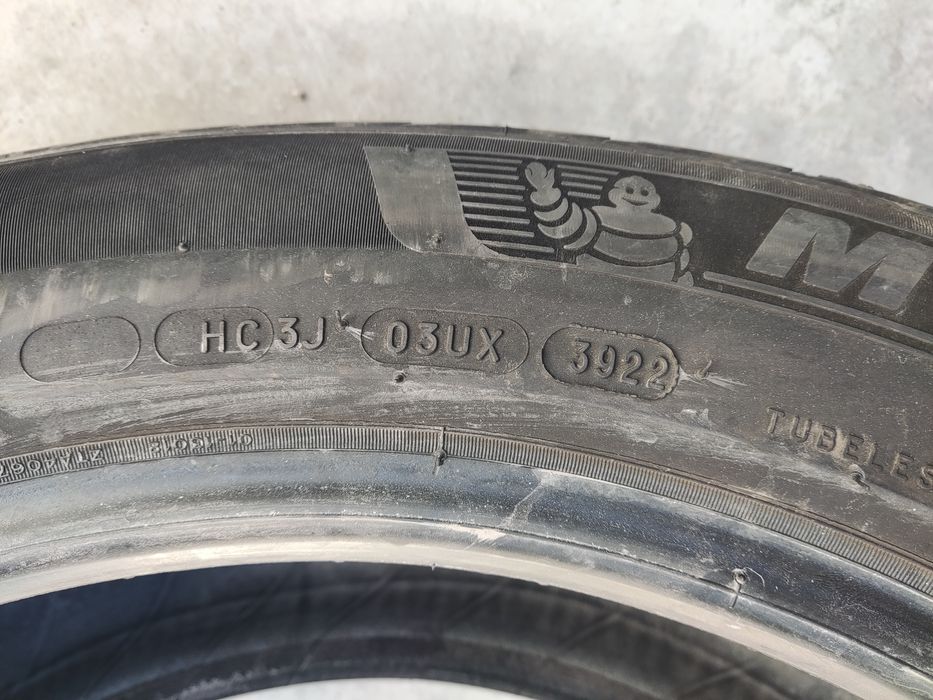 235/55/18 Michelin