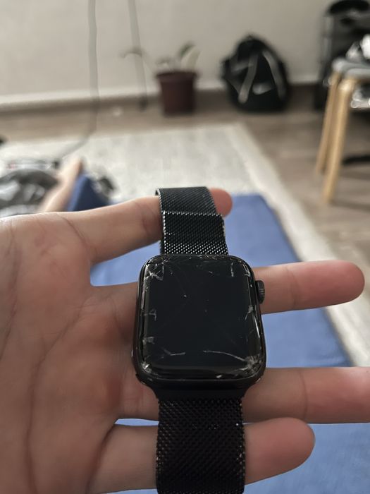 Apple watch se 44mm 83%