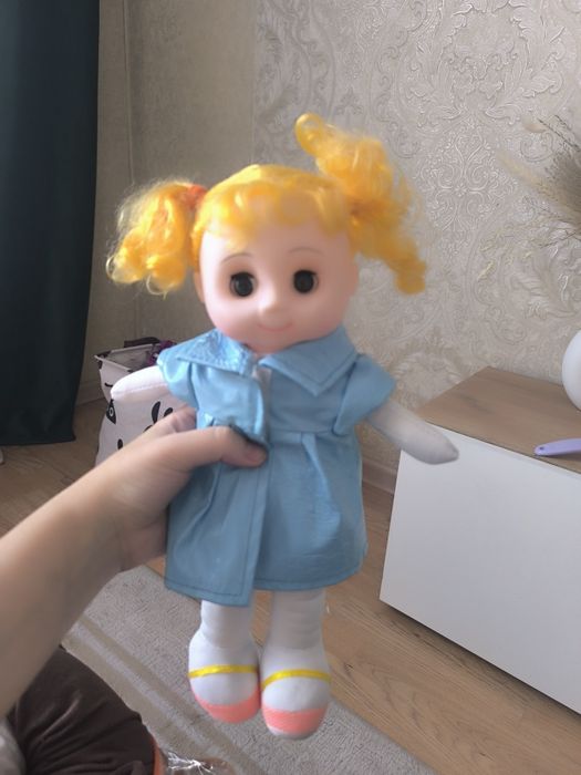 За 2 пакета игрушек 8000