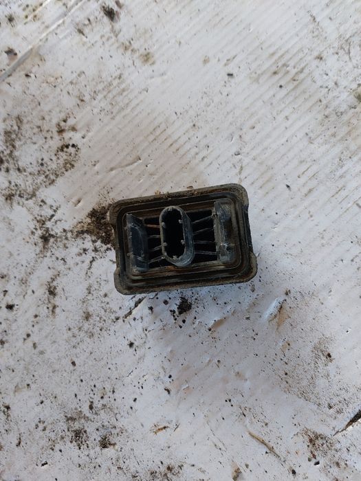 Държач крик E90 e91 bmw бмв n47 177кс 184кс