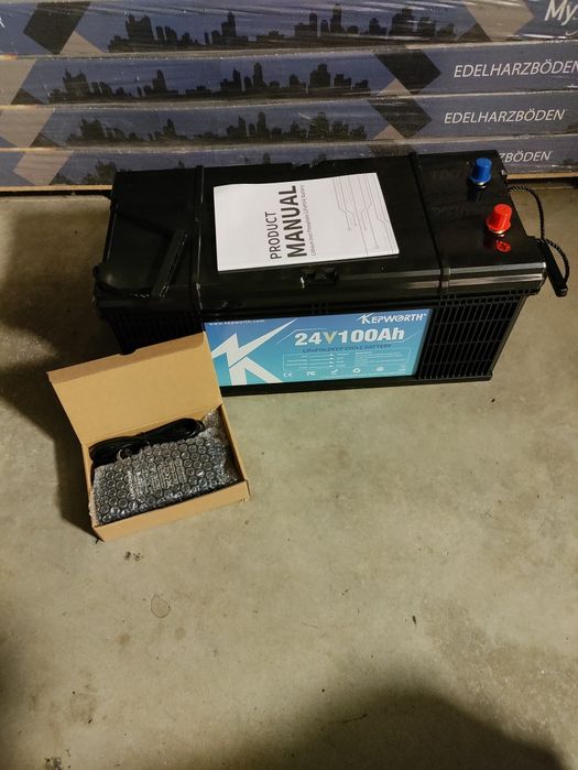 Lifepo4 24V 100Ah !!!