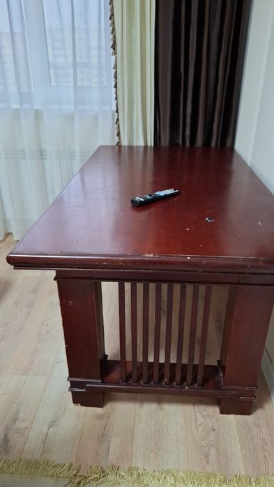 Продам стол антиквариат