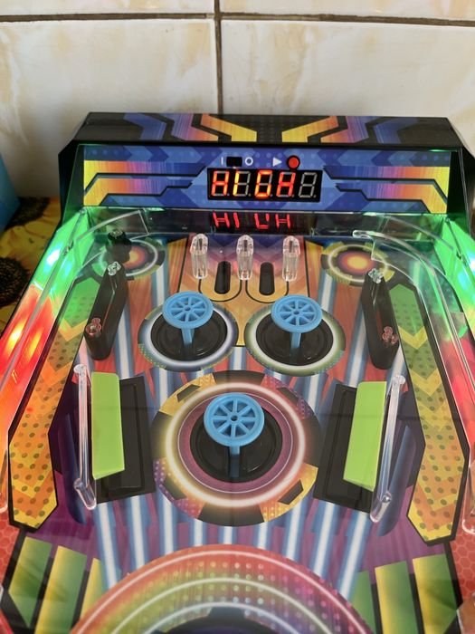 Electronic arcade pinball