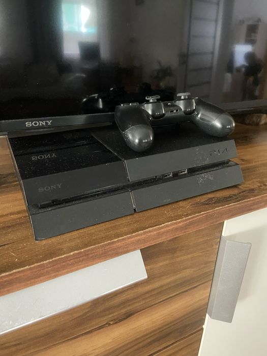 Sony PlayStation 4