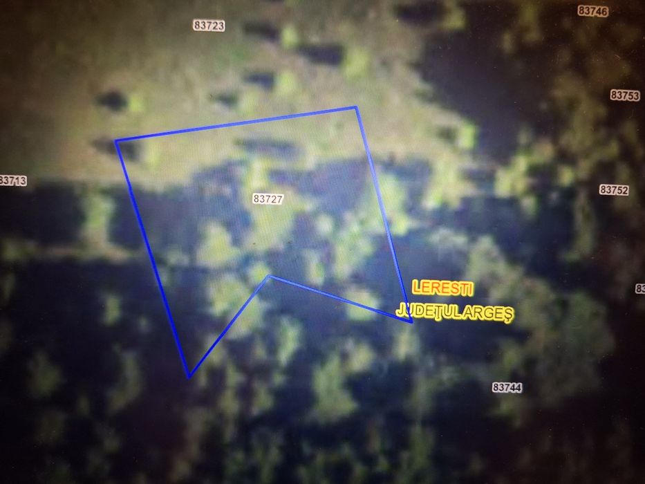 Teren izolat munte Leresti, Arges