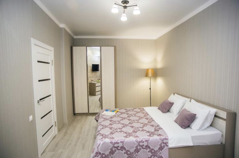 Сдается 2 ком  квартира на батысе