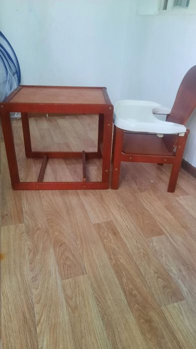 Детский столик..
