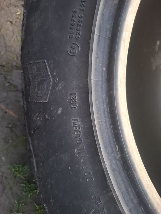 Vand 2 anvelope LT 285 70 17 general de iarna bune dot 2021