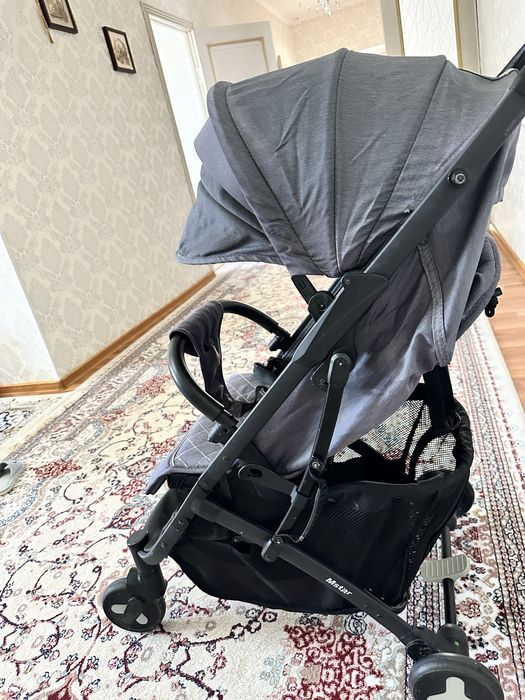 Коляска прогулочная