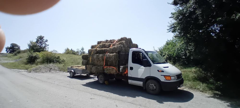 Транспортни услуги със самосвал с кран