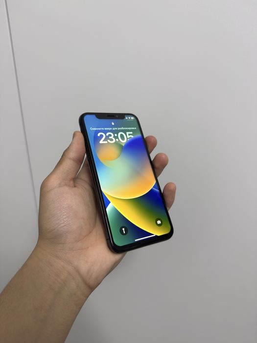 iPhone X 64GB.
