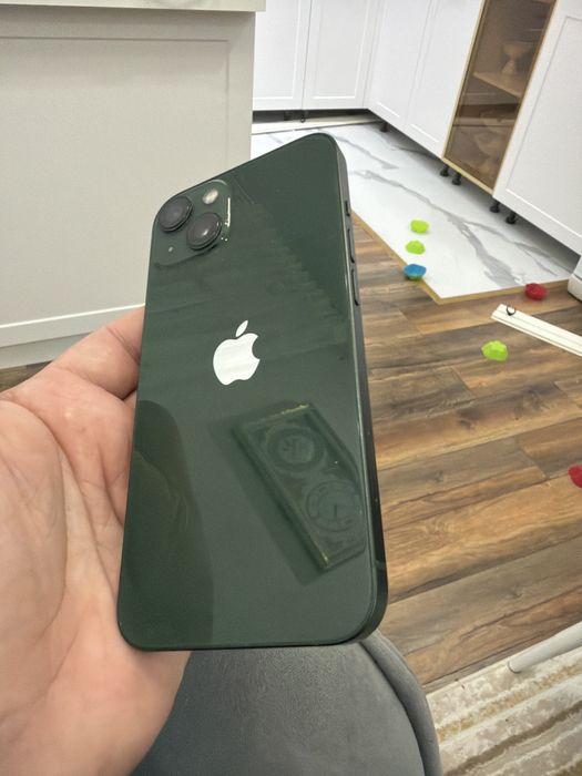 Продам Iphone 13 . 128 гб