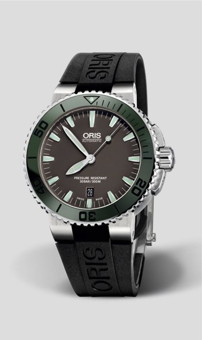 Швейцарски часовник ORIS Aquis 43mm