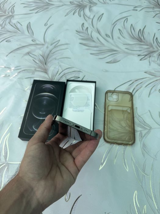 Продам Телефон Айфон 12 Pro 128Gb