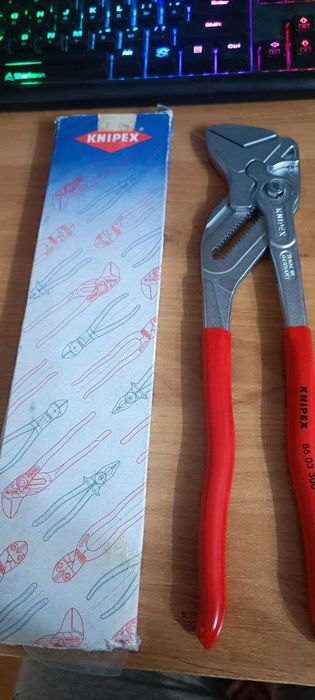 Продам  немецкий ключ! KNIPEX