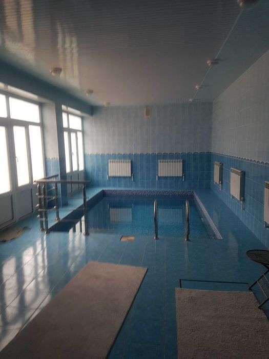 ховли 8 соти 2  этаж сотилади