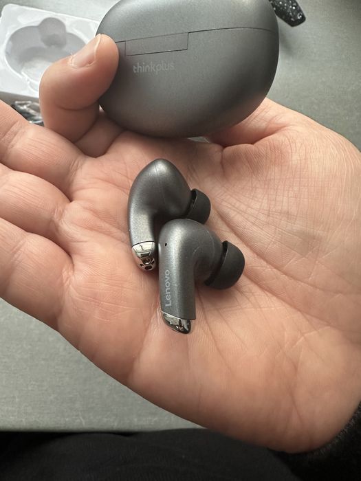 Casti bluetooth Lenovo Noi Negolosite