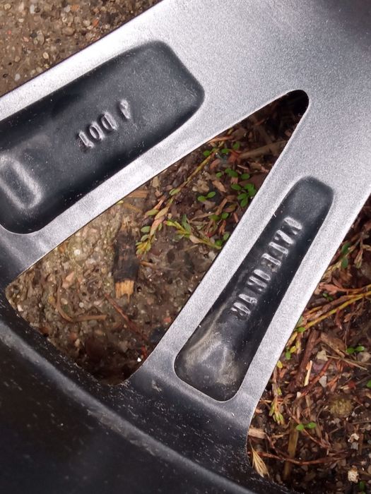 Продам диск с шиной 1 шт