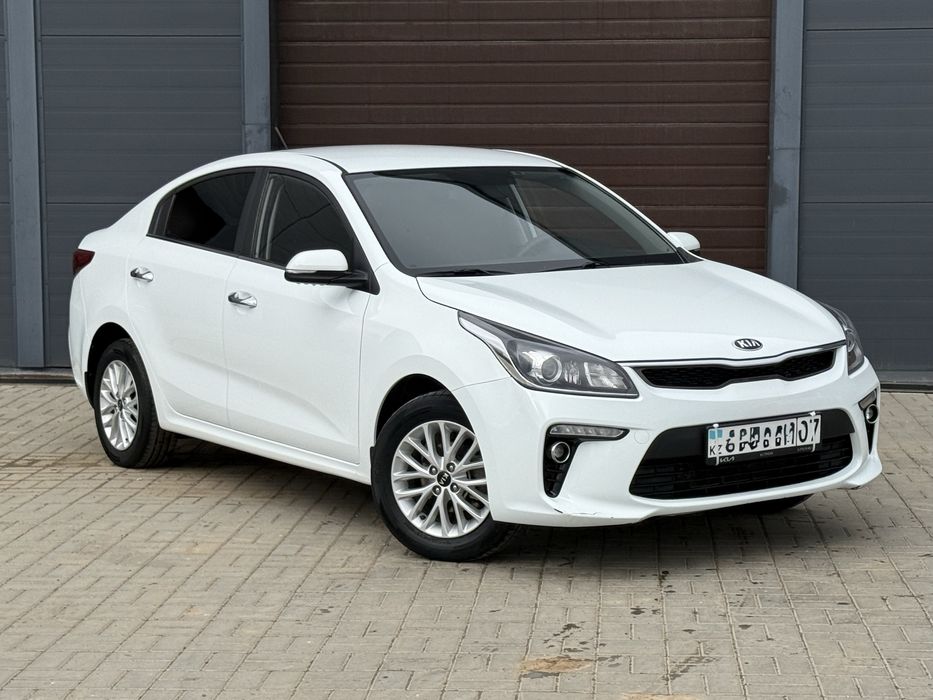 Продам Kia Rio ЛЮКС