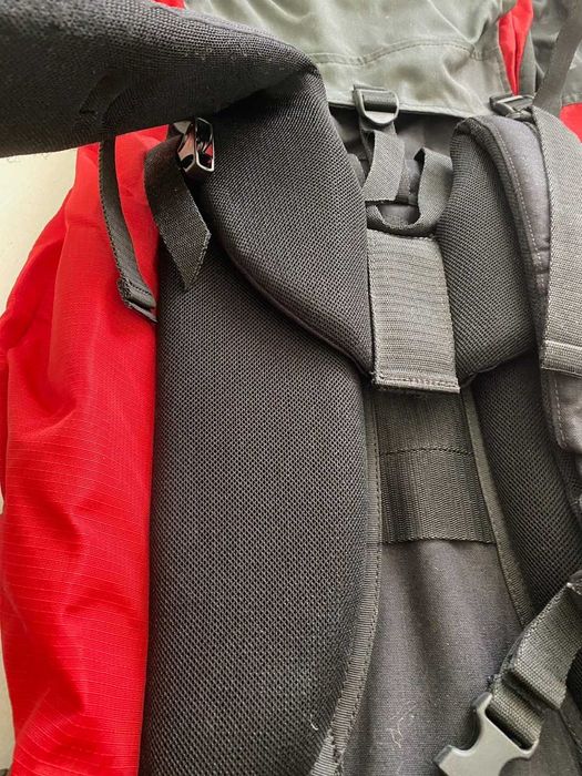 **Rucsac profesionist pentru ture alpine / drumeții montane /hiking –60 L**