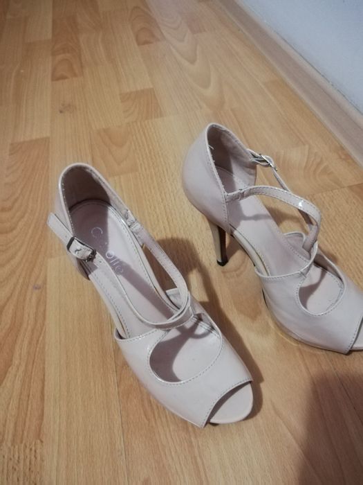 Sandale, pantofi de dama marimea 37.
