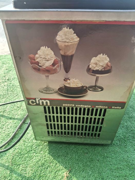 Машина за сметана професионална