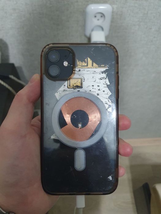 Срочно продам Айфон 11