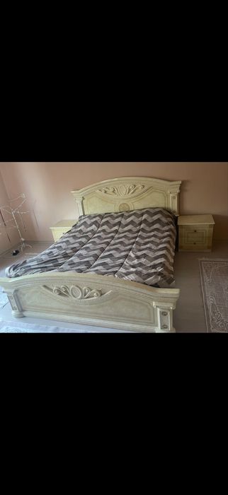 Спален комплект бежов много запазени мебели