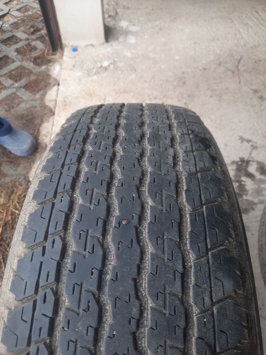 Продавам Гуми 245/65/17