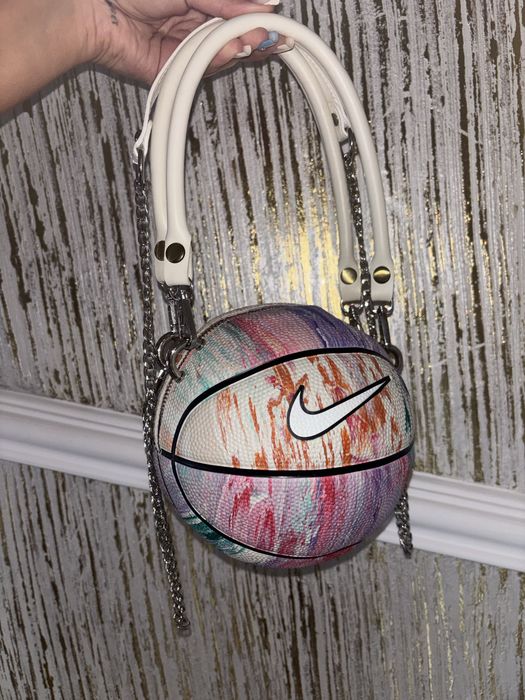Geanta din minge de baschet Nike