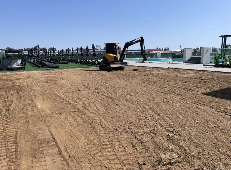 De inchiriat MINIEXCAVATOR excavari fundatii, santuri, demolari, terasamente, nivelari, picon de spart beton  etc. Lucrari de calitate