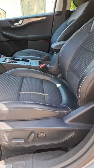 FORD Kuga 2020 — imagine 9