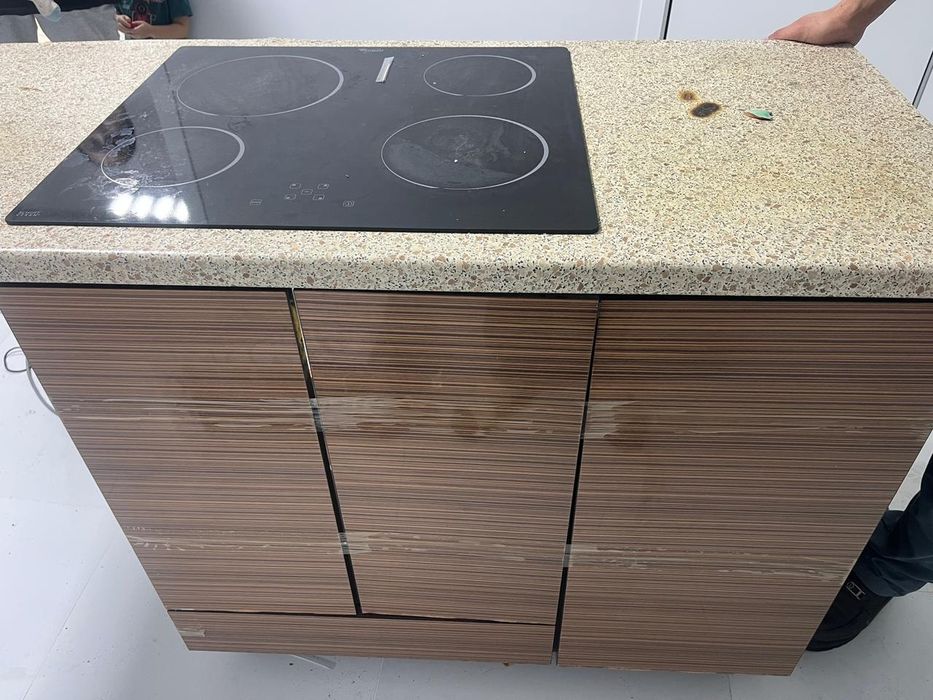 Электронный плита рабочи