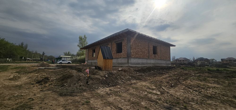 ДОМ в Южном (по Байгазиева)