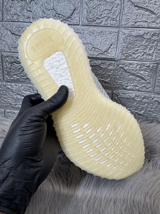 Yeezy 350 V2 Cloud White Pk Premium