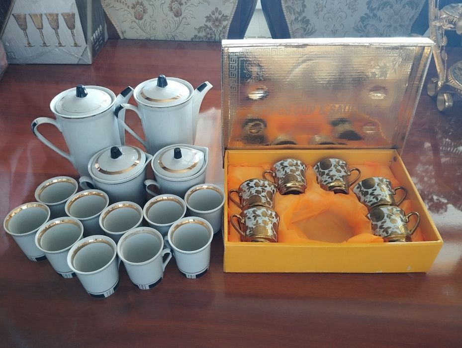 Сервиз чайник и мини кружечки
