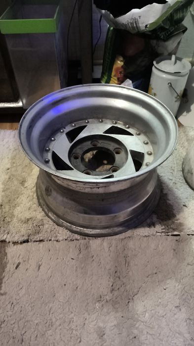 Продам диски минусовые нива уаз