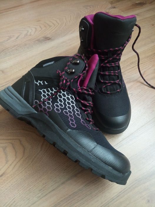 Дамски зимни обувки