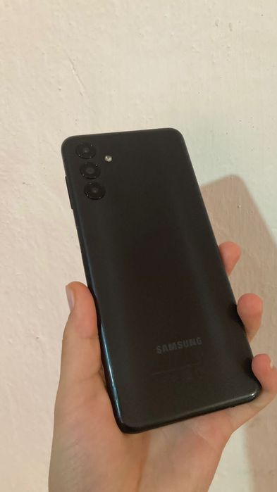 Продаю самсунг Galaxy A04s цена договорная
