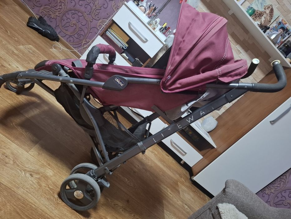 Коляска Chicco  Lite Way Состояние хорошее.
